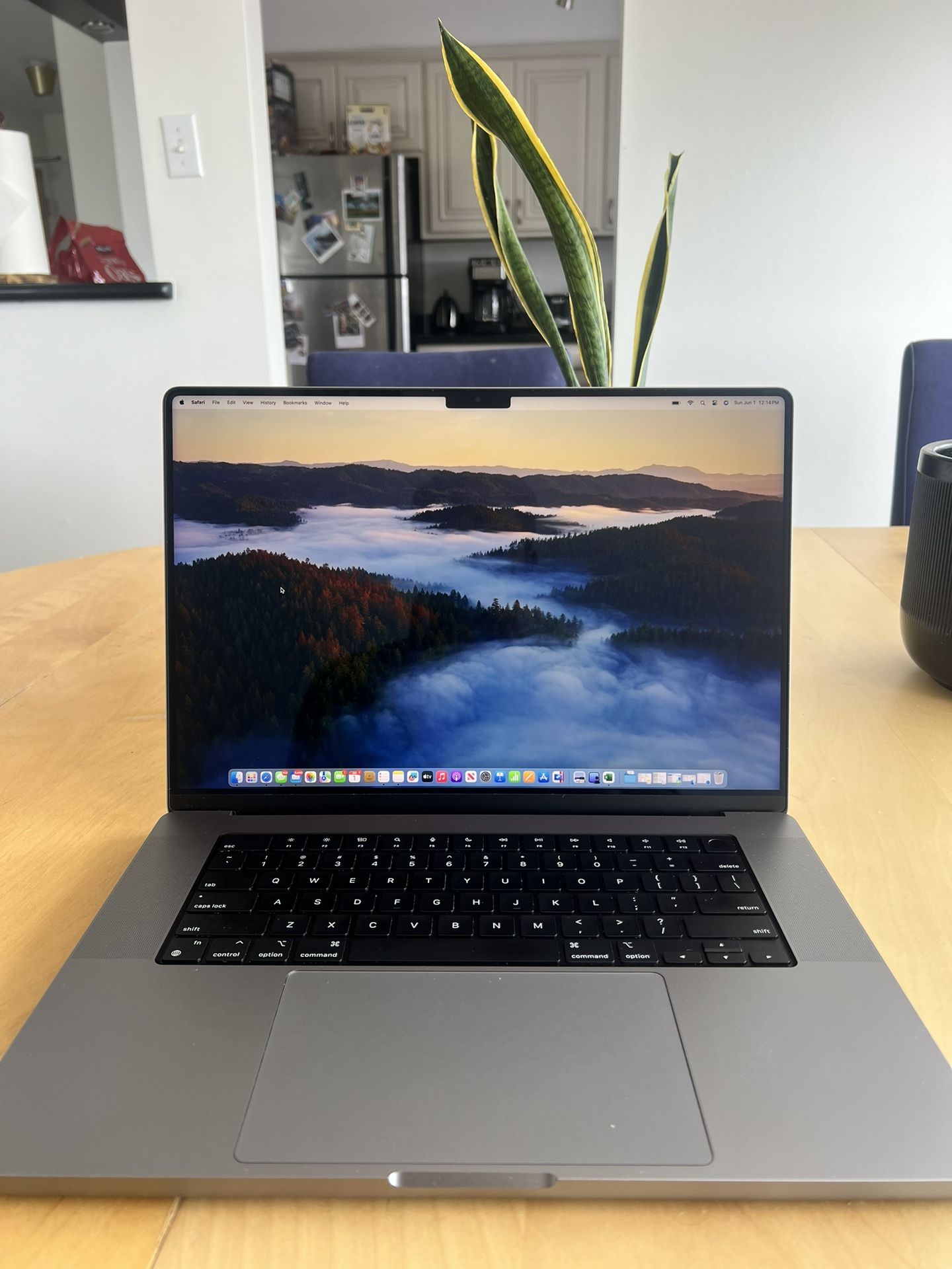 16-inch Macbook Pro (2021) - M1 Pro, 16GB RAM, 1TB Storage, AppleCare+ Until 12/5/25