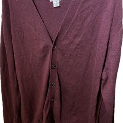 #104 Ladies XXL St John’s Bay Maroon Cardigan Sweater