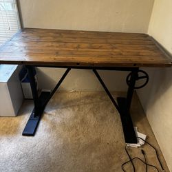 Crank Wooden desk