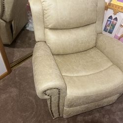 Like New Recliners 