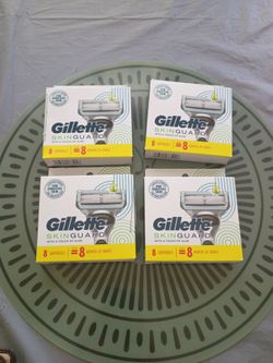 GILLETTE SKIN GUARD 4X  (8PACKS) (32 cartridges total)