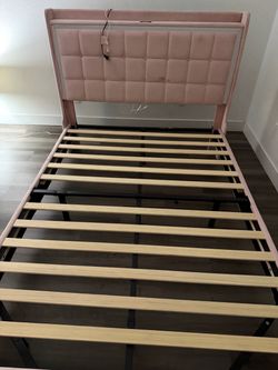 Full size mattress base