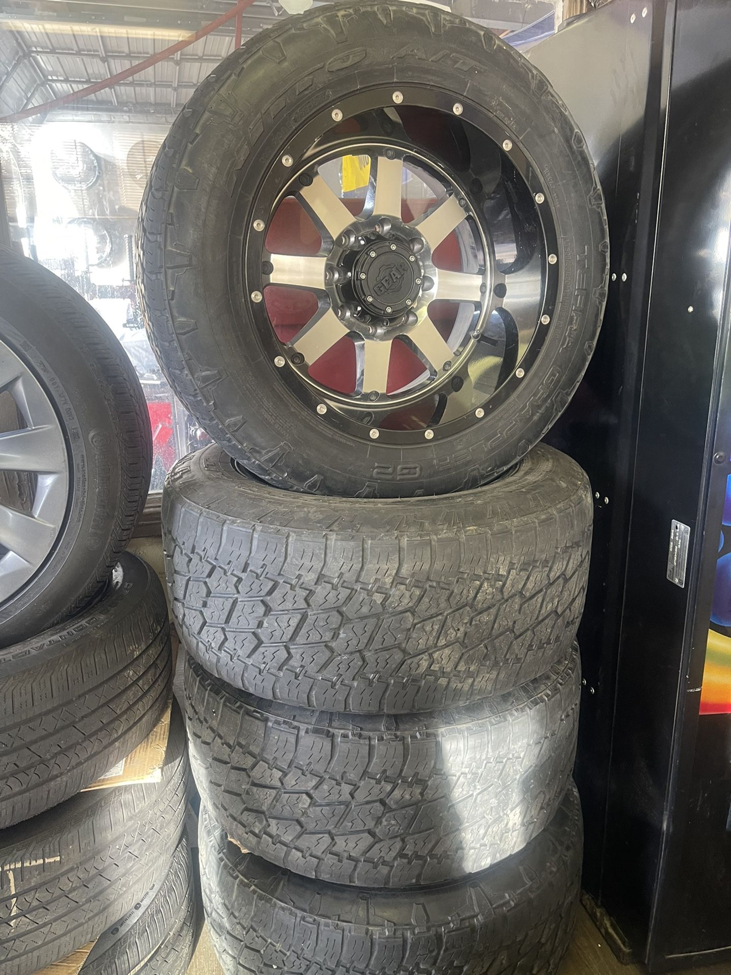 20” Gear Wheels And Tires 6Lug