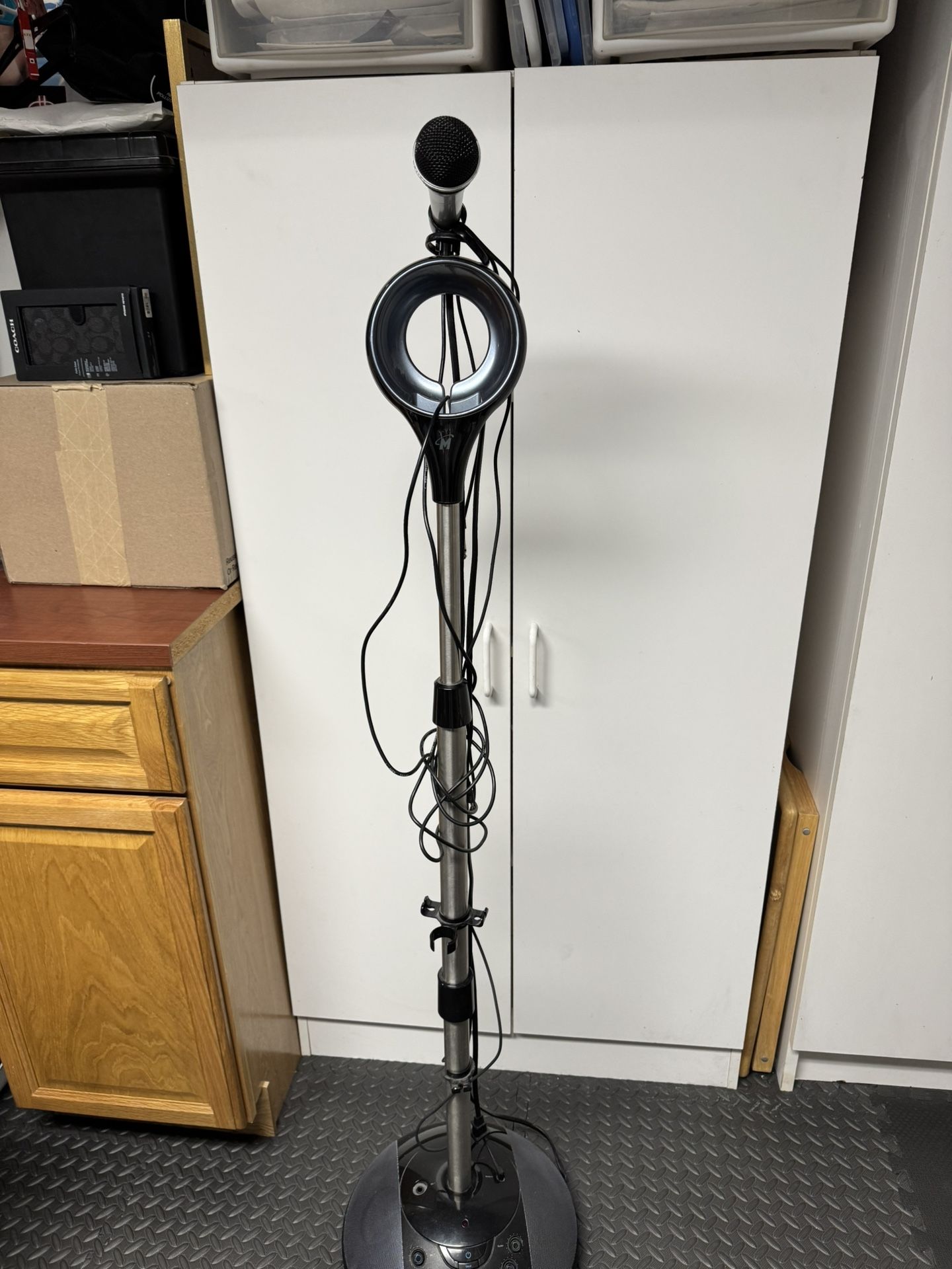 Memorex standing microphone