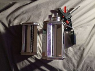 Pasta maker