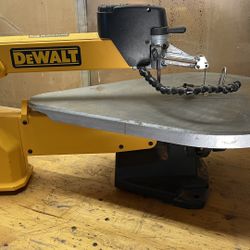 DEWALT Scroll Saw