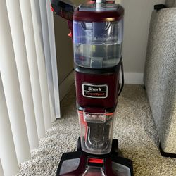 Shark Carpet Cleaner & Stain Remover Strong Suction Xpert