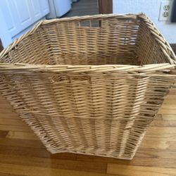 Handwoven Wicker Basket – Large Rectangular Storage Bin