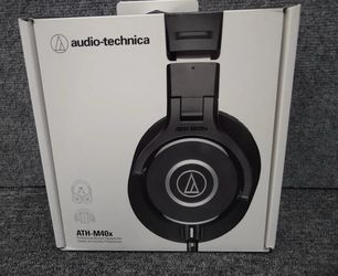 Audio-Technica ATH-M40x Professional Monitor Headphones Black NEW