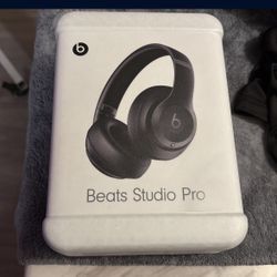 Beats Studio Pro 