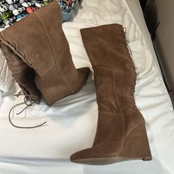 Knee High Heels 👠 