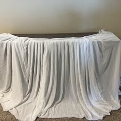 40” White Table Skirt 