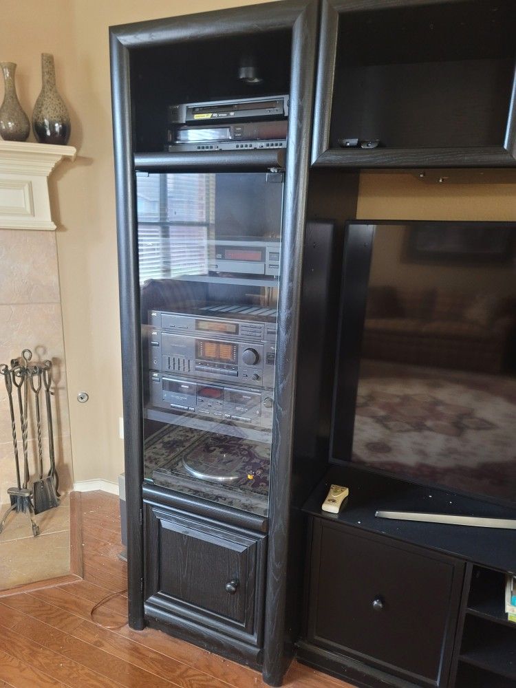 Vintage Stereo System With Record Player