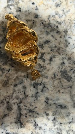 18k gold big Versace Pendant