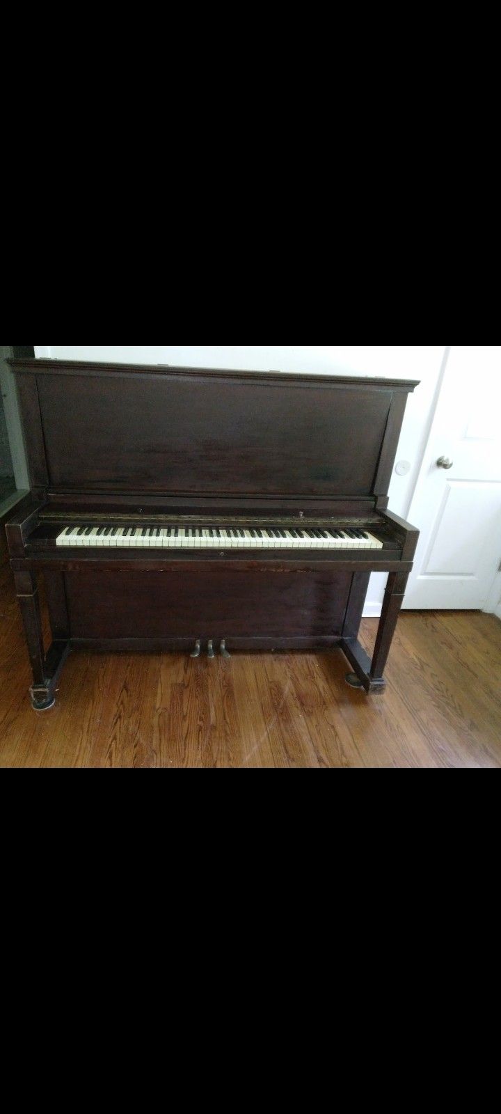 Antique VOSE & SONS Piano