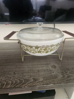 Vintage Pyrex 404/ 4Qt. With Lid & Stand Rare