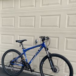 26" GT Avalanche 3.0 Mountain Bike – 24 Speed – Small Frame – Men’s Bicycle