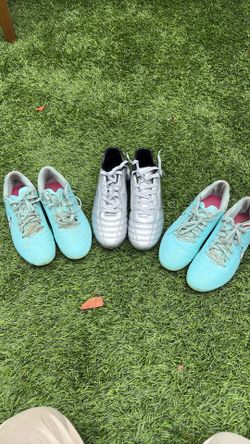 New Dreampairs Soccer Cleats Men’s Size 8 & Used Nikes