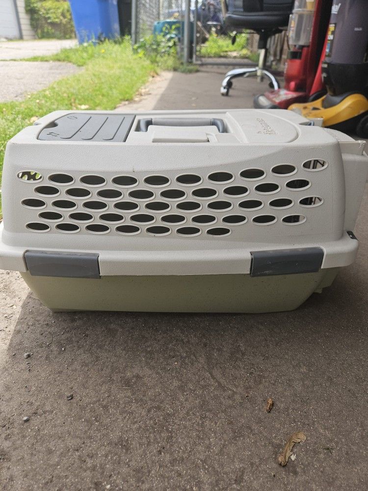 Small Cat/Dog Carrier Used But In Good Condition