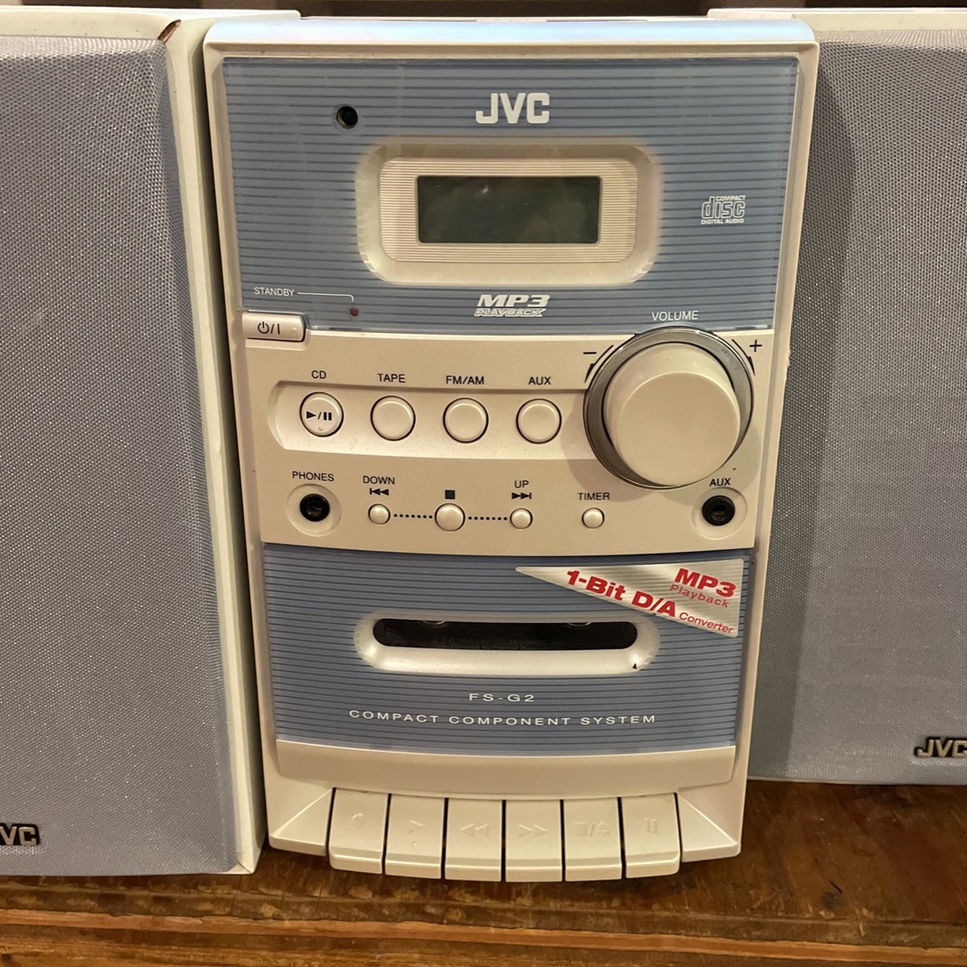 JVC Compact CD / Tape Player With Radio 