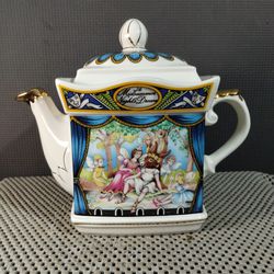Vintage Sadler Teapot Shakespeare Series “Midsummers Nights Dream” England