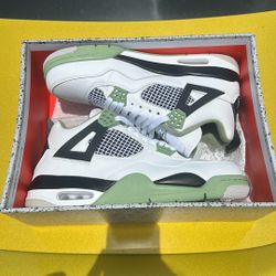 Jordan 4 Seafoams 