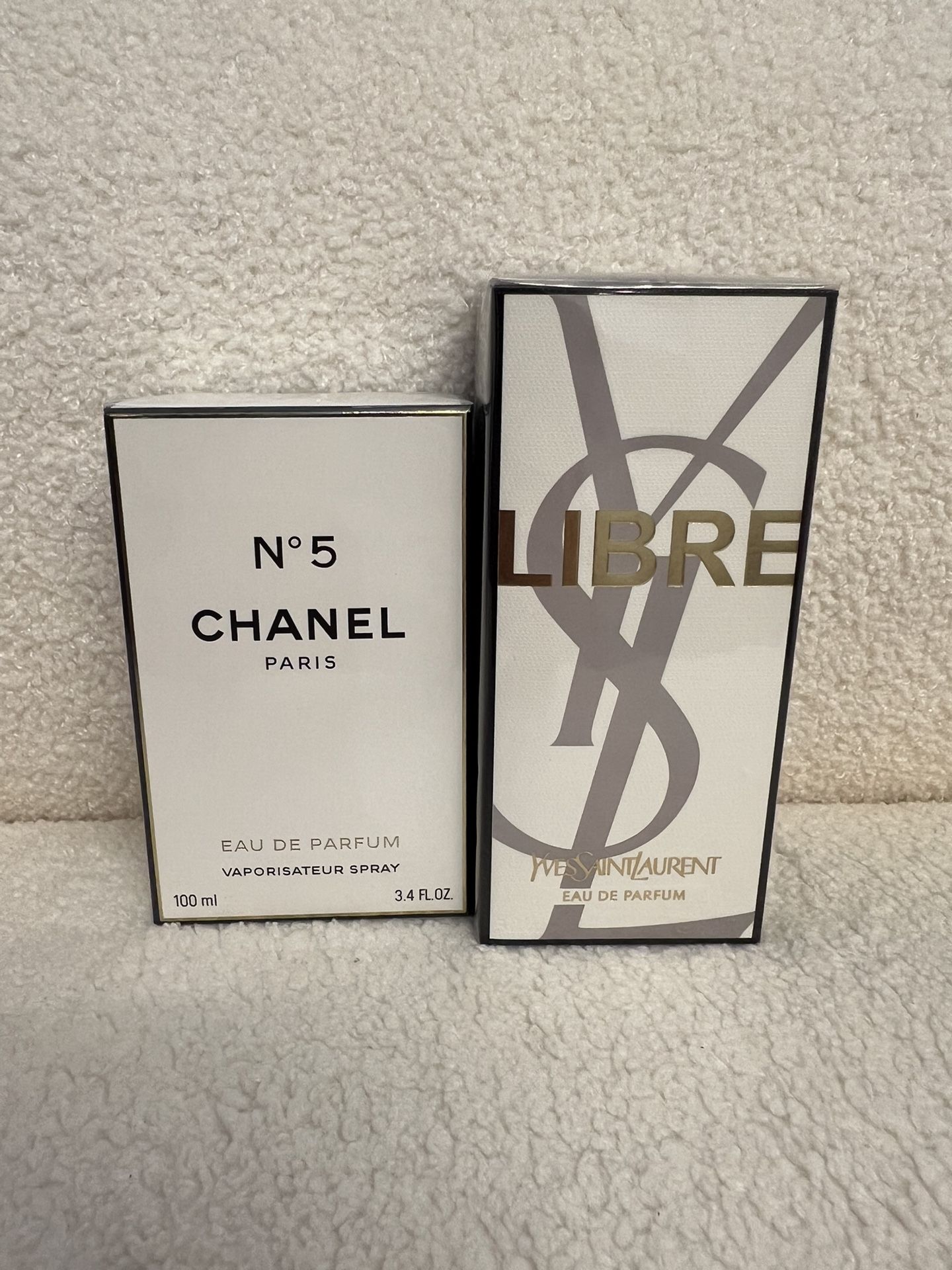 ❤️2 Perfumes $120❤️