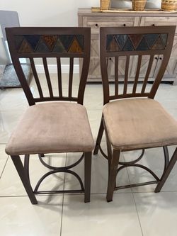 2 Hight counter top kitchen chairs