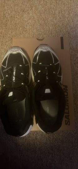 Men’s Salomon size 9.5