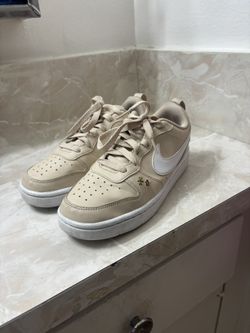 Nike Court Borough Youth Sz 4.5