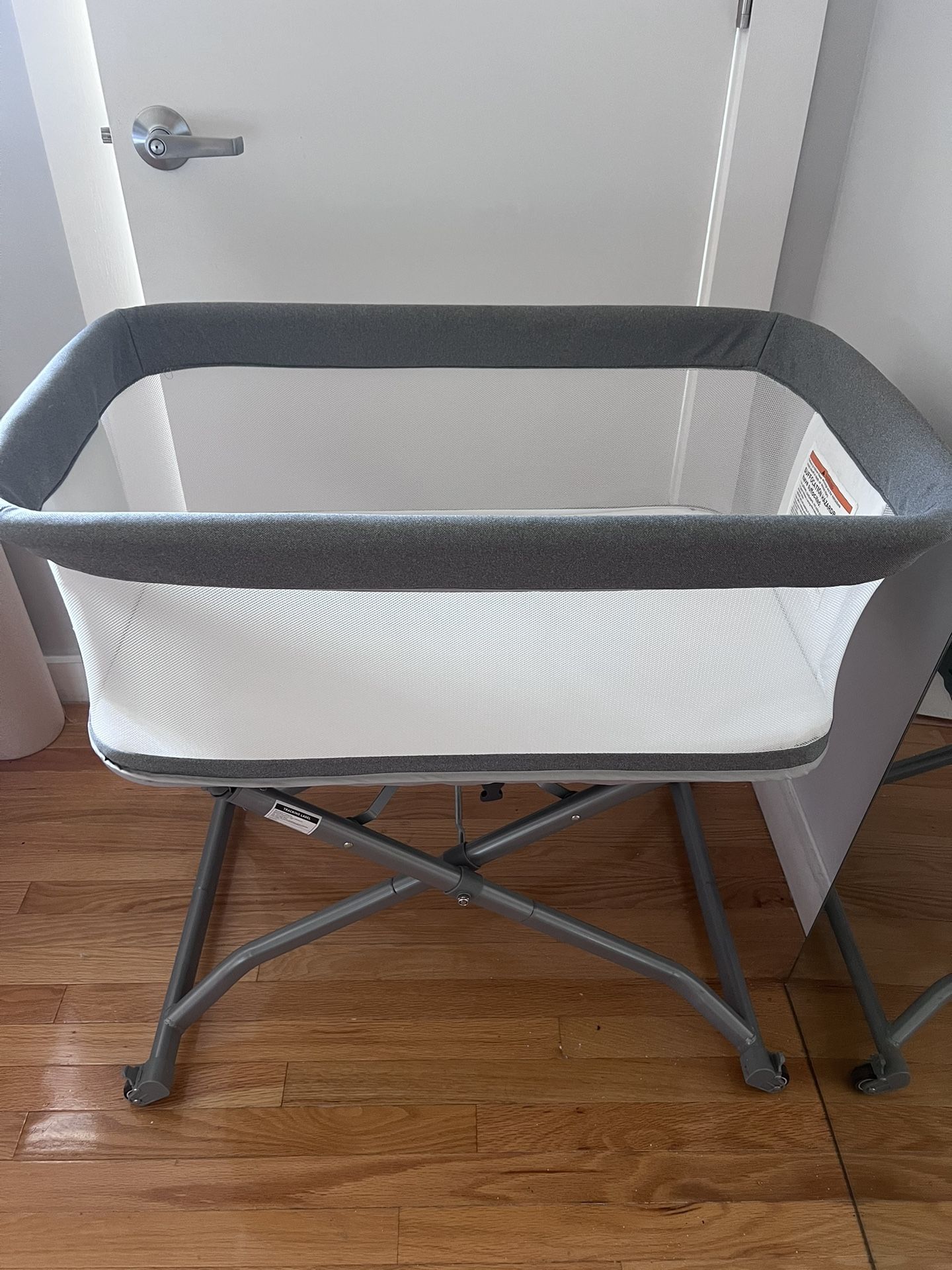 RONBEI Baby Bassinet, Bedside Bassinet for Baby Easy Folding and Storage Bassinets for Newborn/Infants Portable Travel Lightweight Bassinet