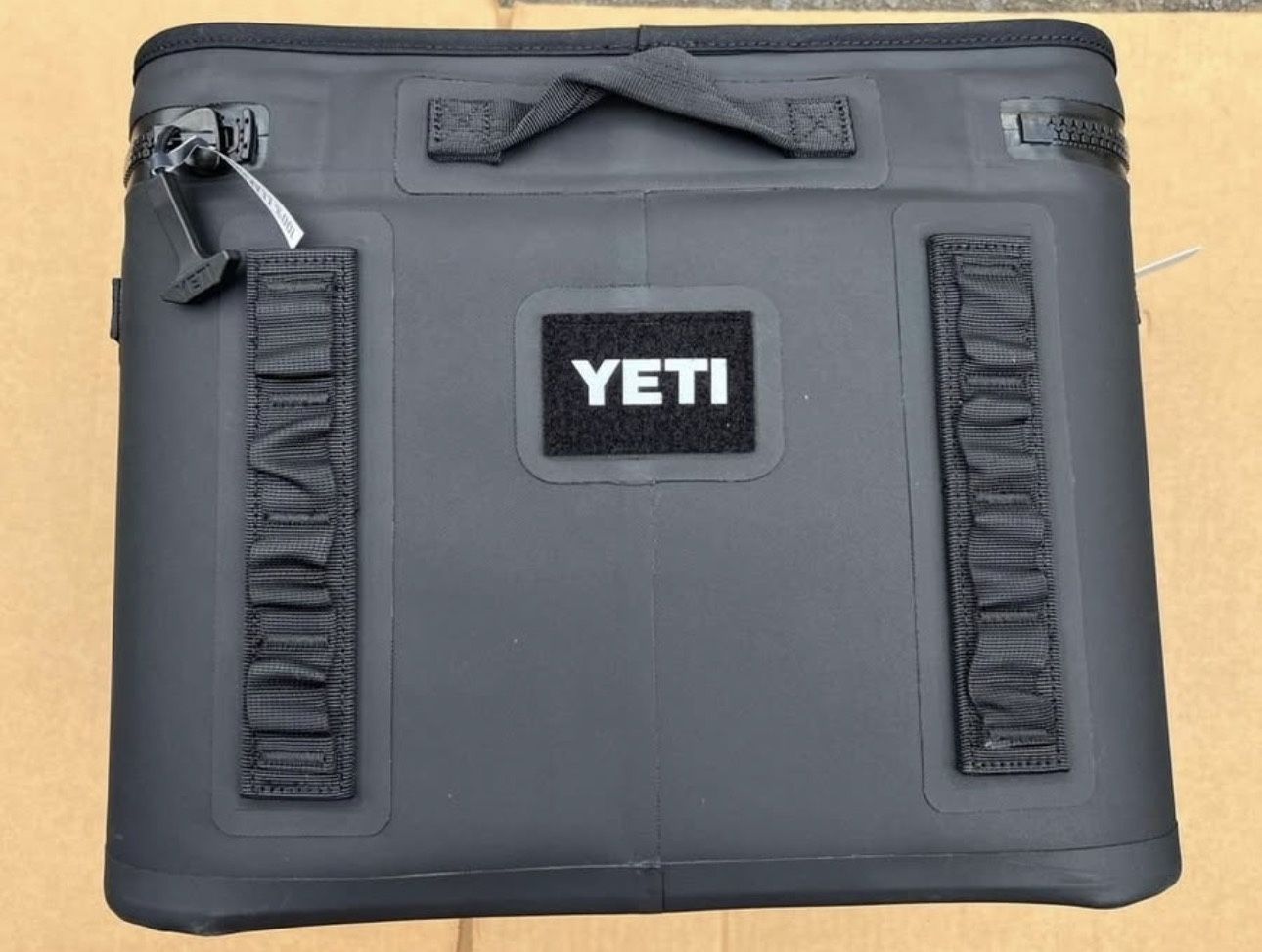 YETI Hopper Flip 18 Soft Cooler Black NEW