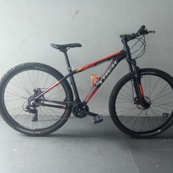 BICYCLE TREK 21 SPEED SIZE 29 BRAND NEW 