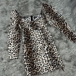 Pretty Little Thing Dress (M/L) $5 