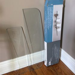 2 glass shelves