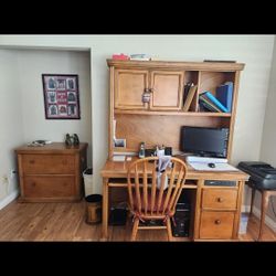Desk With File Cabinet And Key
