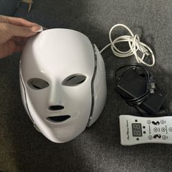 LED FACE MASK