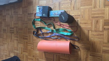 Gym equipment set