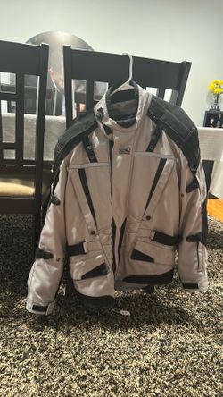 Motorcycle jacket