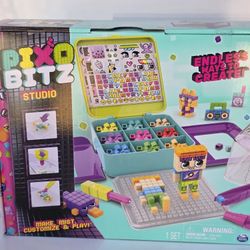 Spin Master Pixobitz Studio Craft Set Make Mist Customize & Play Water Fuse Bead Kit
Spin Master Pixobitz Studio Craft Set Make Mist Customize & Play