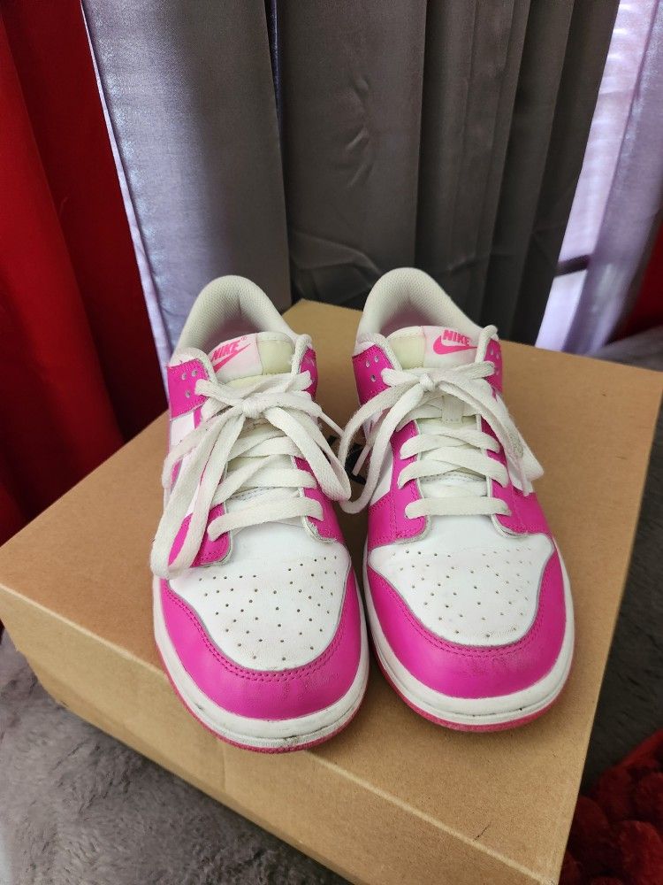 Nike Dunk Low GS Pink 'Laser Fuchsia' Youth Size 6.5 Big Kids Shoes (FB9109-101)