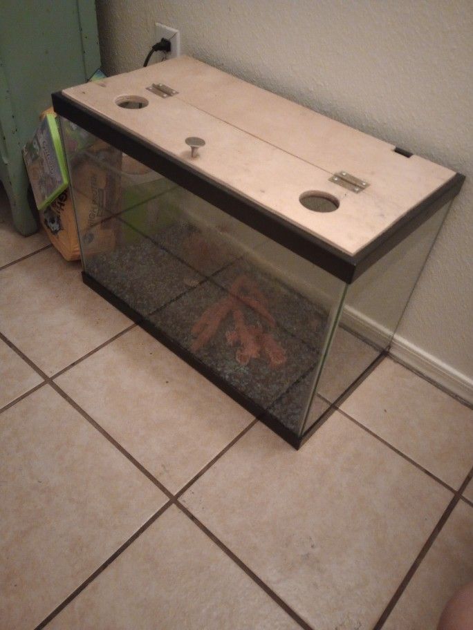 20 Gallon Tall Fish Tank