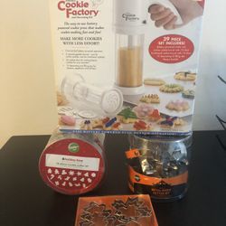 Cookie Press And Cookie Cutter Set