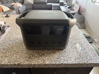 Anker solix 1000 wh ( like new)