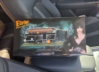 Elvira Department 56 Celebrity Trailer Halloween Collectible, NEW!