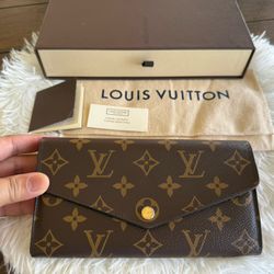LV Sarah Wallet