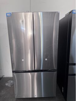 Samsung Bespoke 30cu French Door Fridge (RF30BB6600QL) — $1,450 | Retail $3,200 | San Fernando