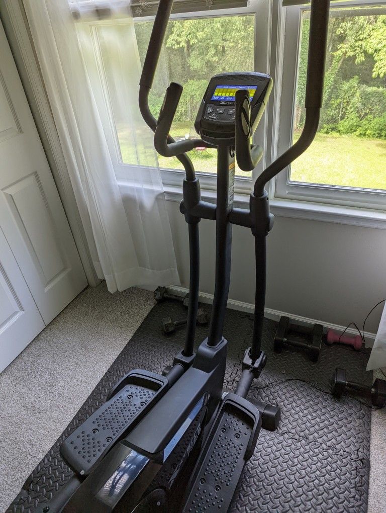 Xterra FS2.5 Elliptical Machine