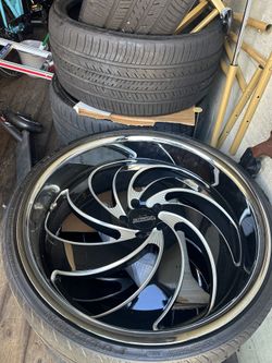 STRADA STREET CLASSICS- RETRO 6 Gloss Black with Milled SS Lip  24" x 10", +24 Offset, 6x135 Bolt Pattern, 87.1mm Hub