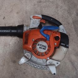 Stihl BG 86 handheld leaf blower